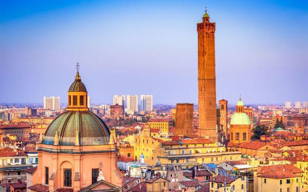波隆納《Bologna》