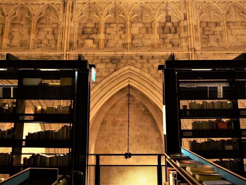 世界上最美麗的書店－天堂書店