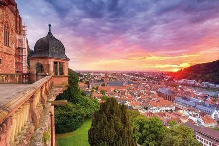 斜倚山丘的古老城堡─海德堡