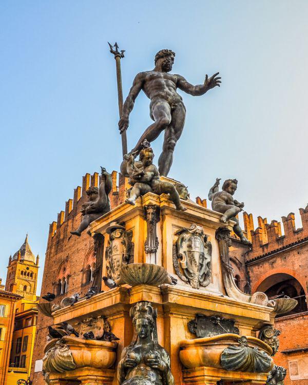 波隆納《Bologna》