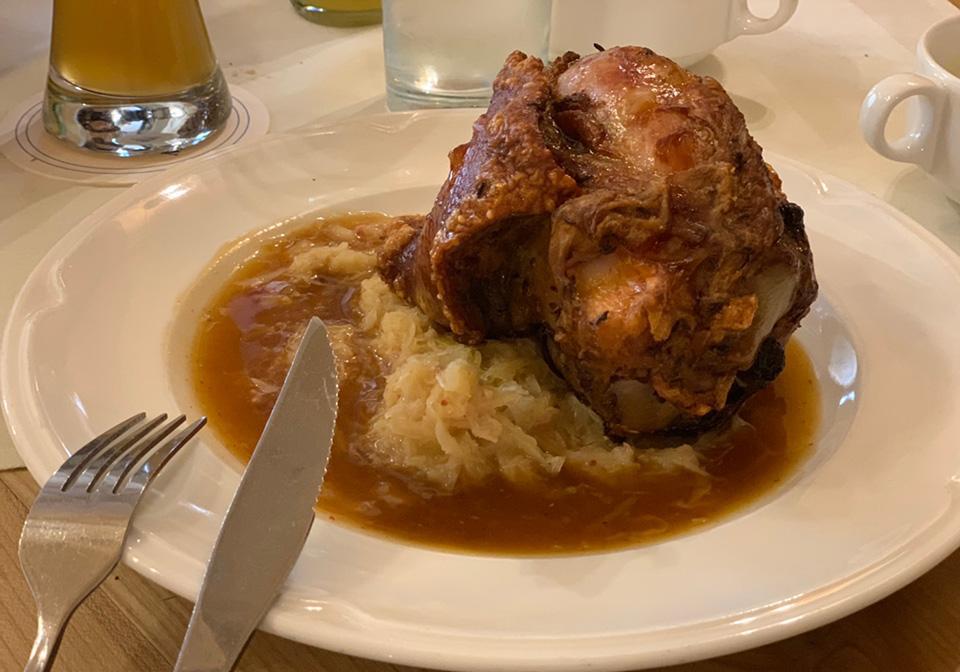 皇家啤酒館德國豬腳