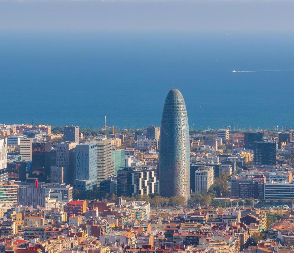 榮耀塔(電梯登塔)