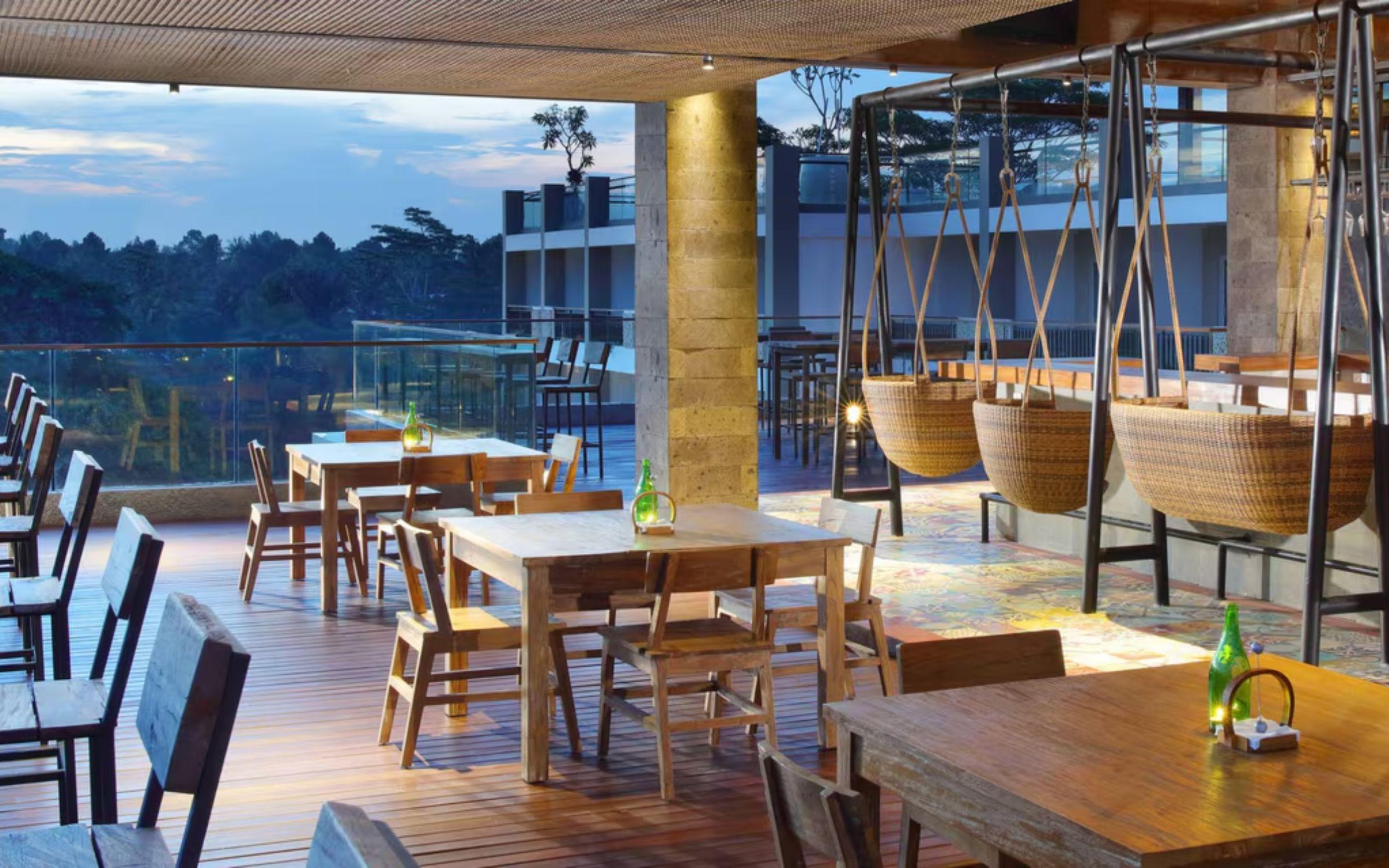 Sthala 飯店酒吧 Naga Rooftop Bar & Lounge