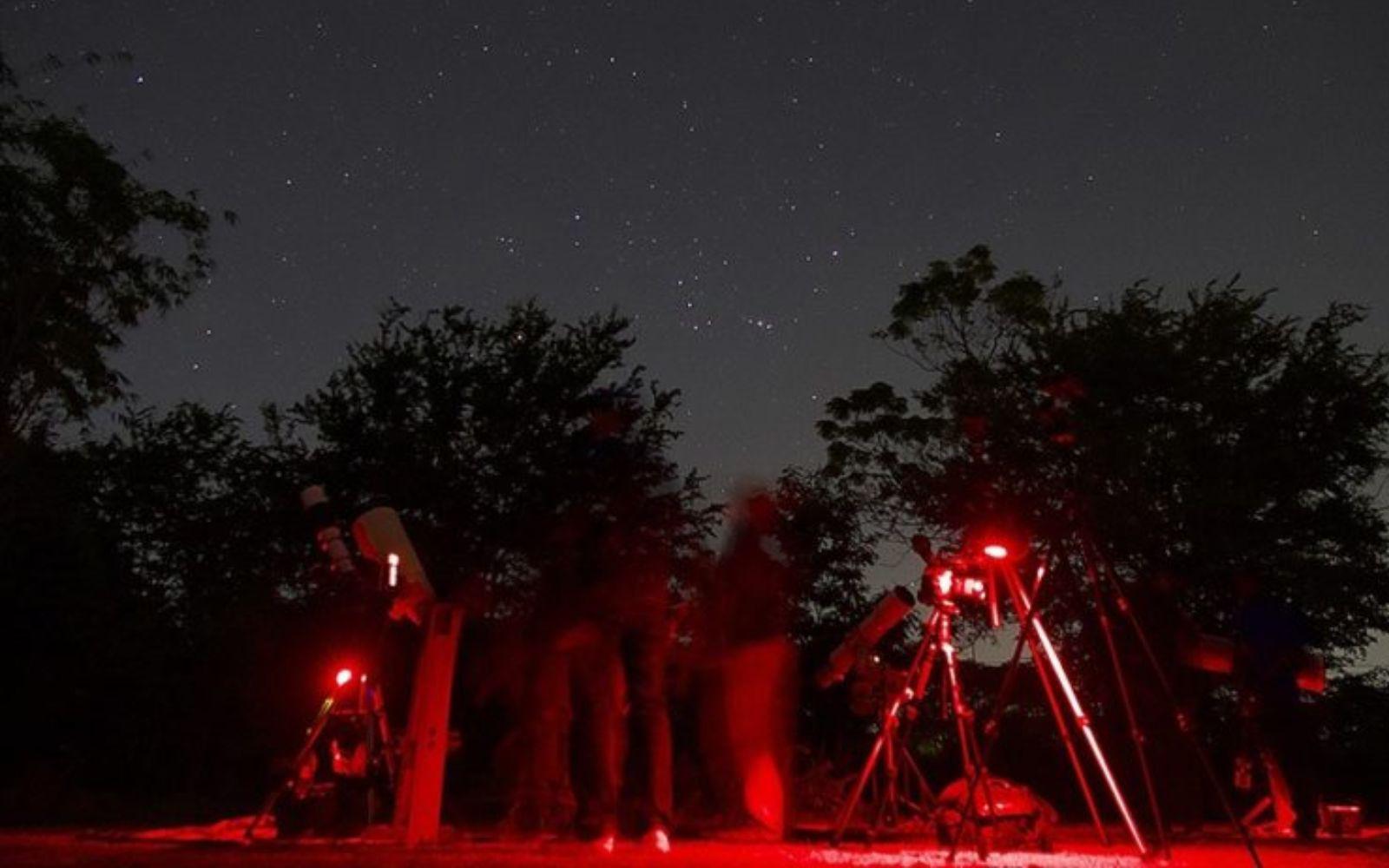 天文望遠鏡觀星活動