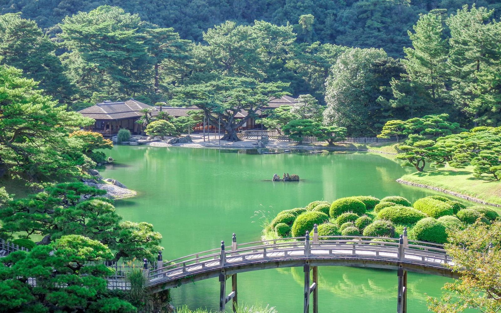 高松．栗林公園