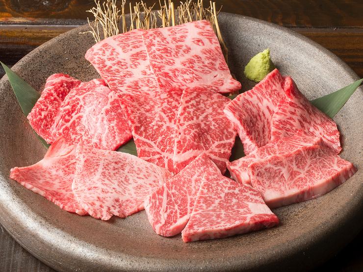 和牛燒肉吃到飽