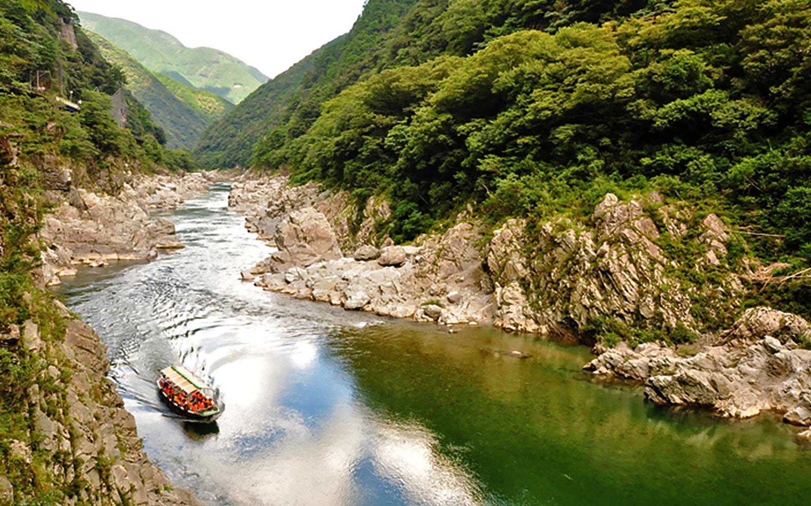 大步危峽谷遊船