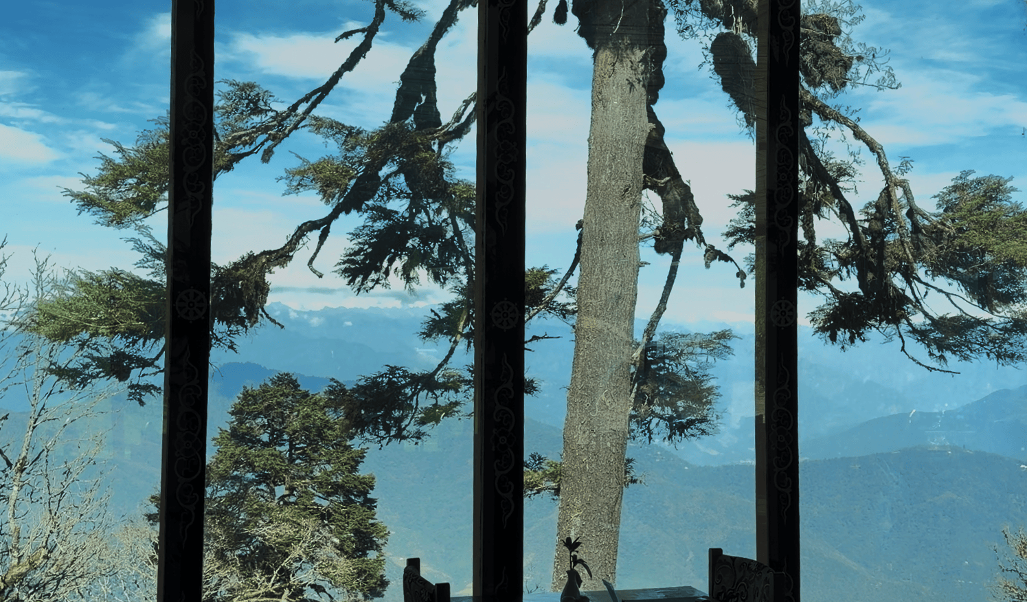 多楚拉山口｜小憩片刻、擁抱山景