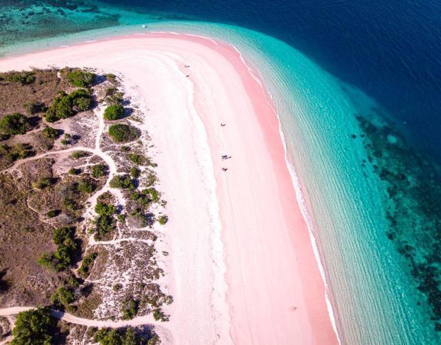 秘境峇里｜勒穆里亞失落之城．海洋跳島假期5日 - 藍夢島獨棟Villa2晚．貝尼達島恐龍灣．麗思卡爾頓．烏布神祕聖火舞